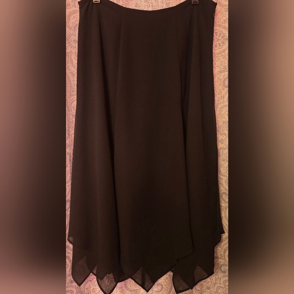 Dress Barn multi layer skirt. Size 12. EUC.